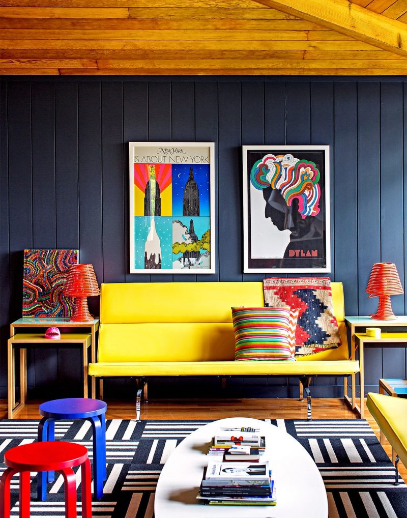 un salon tout en couleurs au style déco pop art